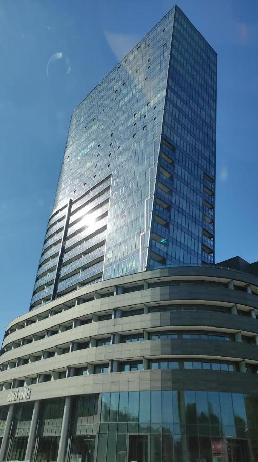 Hanza Tower Ii - Unique